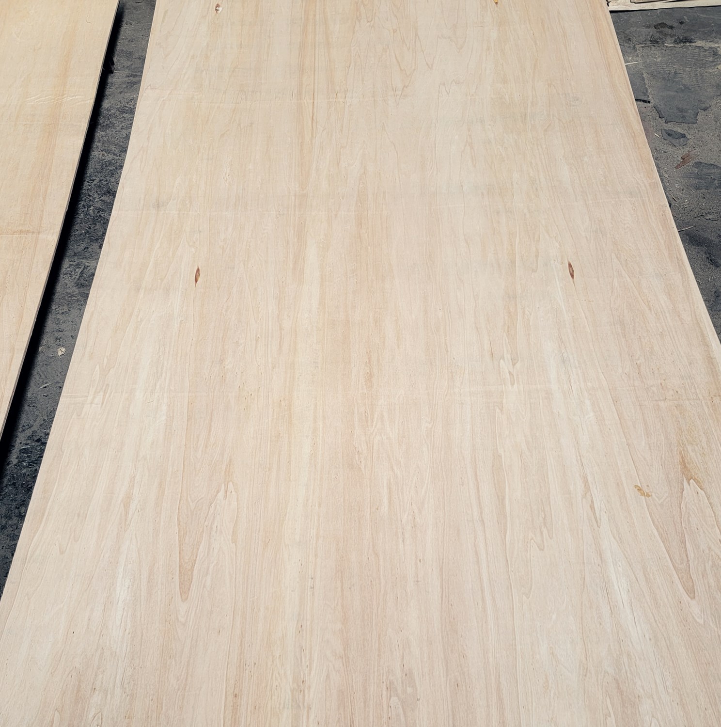 三合板五合板6mm到9mm原色杨木胶合板多层板加工工厂