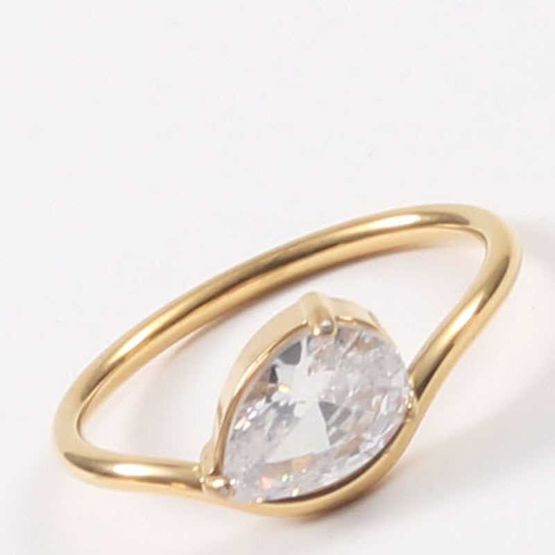 Special-Shaped Zircon Curved Ring Titanium Steel Plated 18K Gold