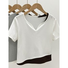 白色v领短袖T恤女夏季2024新款小个子显瘦百搭撞色假两件短款上衣