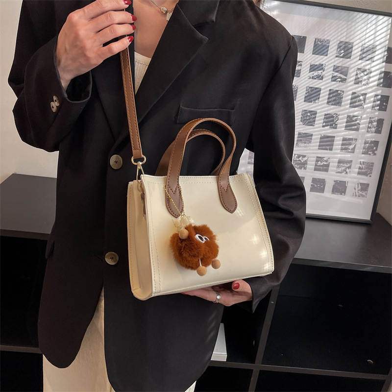 Women's Bag 2022 New Fashion Special-Interest Handbag Bucket Bag Commuter's All-Matching Shoulder Bag Messenger Bag Wholesale