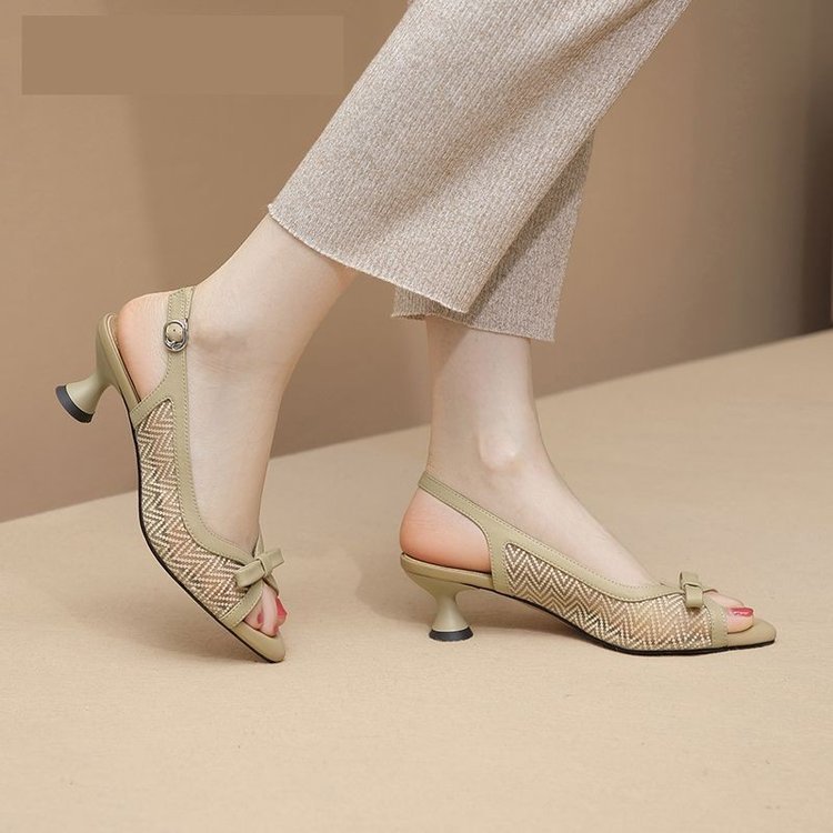 2024鱼嘴夏季新款网纱女鞋浅口简圆头妈妈鞋中年粗跟包头凉鞋女