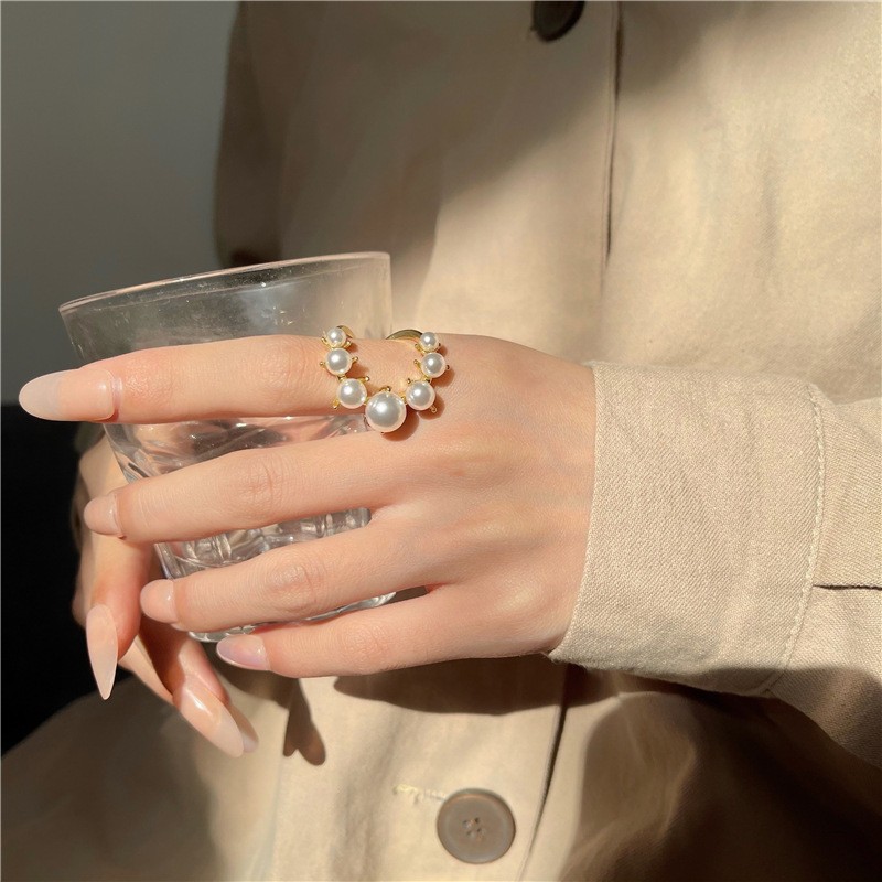 Coffee Yihan Version Sweet Personality High-Grade Pearl Ring Women's New Fashion Special Interest Light Luxury Index Finger Ring Wholesale