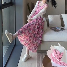 曼晓芙印花褶皱吊带连衣裙女2023夏季新款气质减龄长裙粉色碎花裙