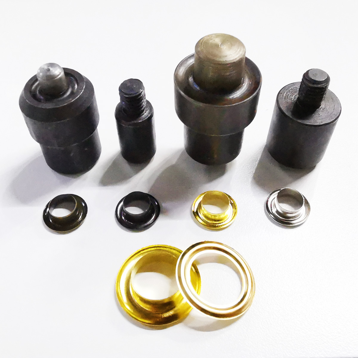 厂家批发全规格淬火手压机鸡眼模具气眼安装工具 气压手压模具