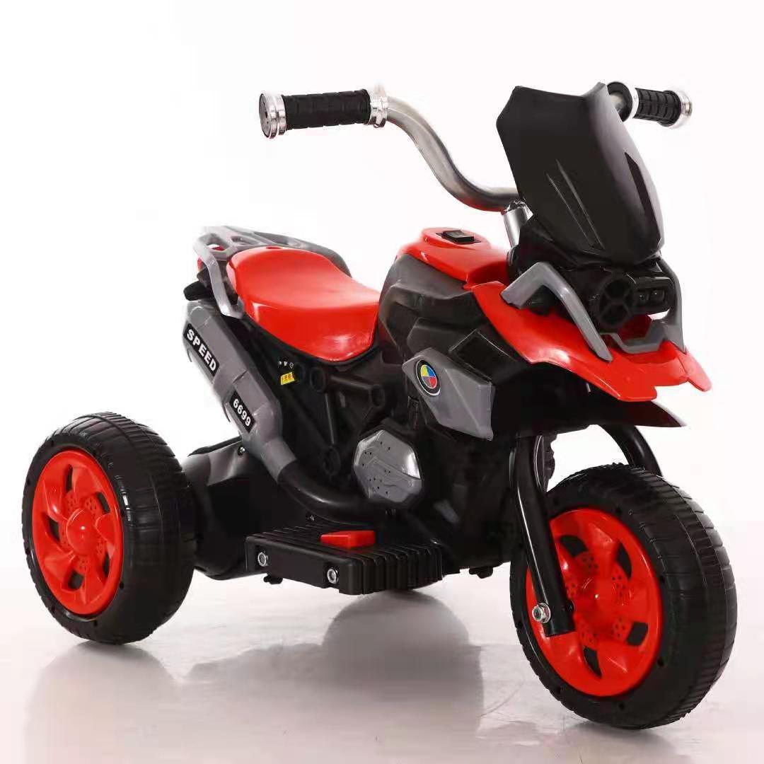 儿童三轮电动摩托车1-5岁宝宝可坐音乐灯光电瓶电动车赠品车