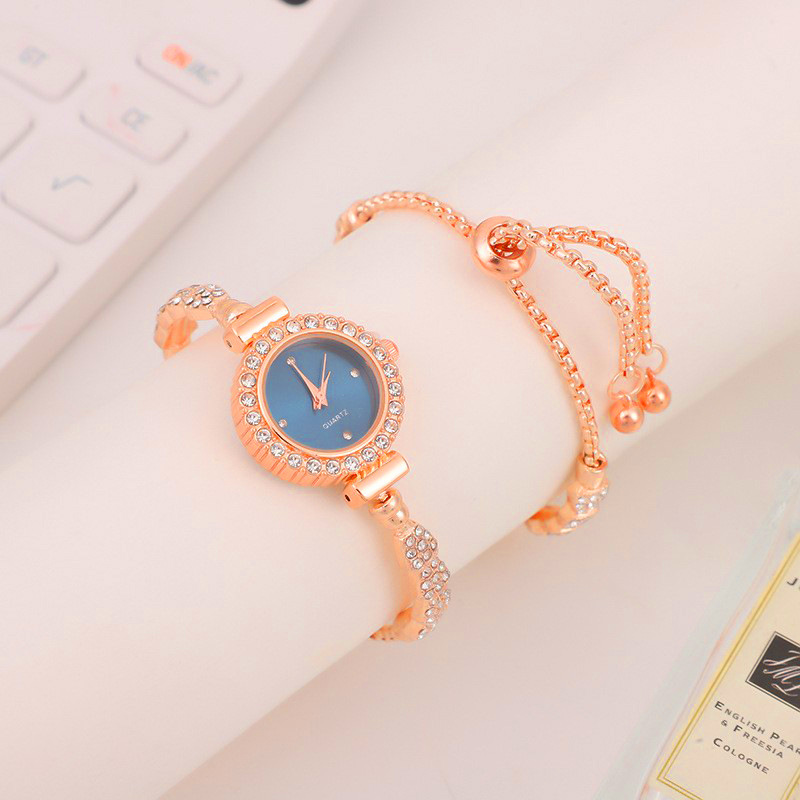 New Women's Quartz Watch Women's Watch with Rhinestones Small Dial Slim Bracelet Free Adjustment Ornament Quartz Watch in Stock