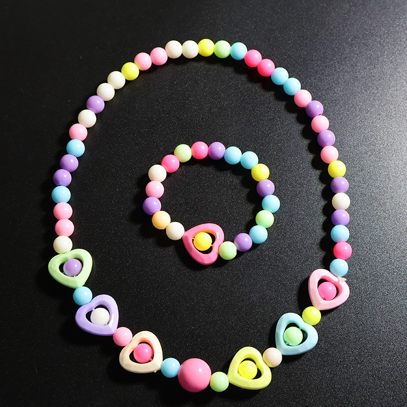 桃心儿童项链手链糖果色多巴胺爱心串珠心形配饰小女孩饰品批发