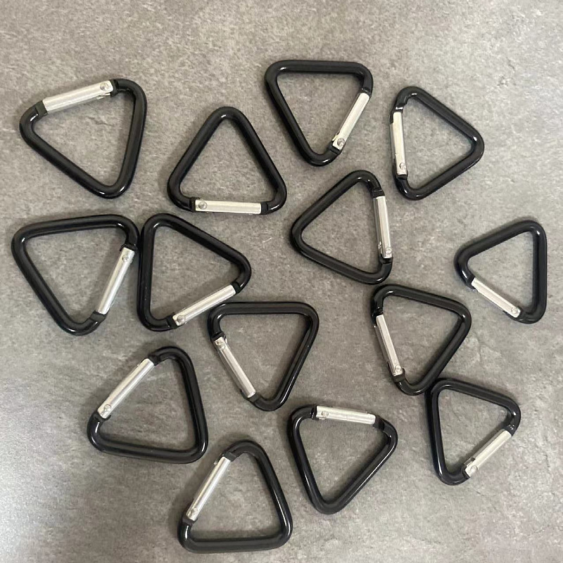 厂家直供4号三角形铝合金登山扣弹簧登山扣钥匙蓝牙音箱快挂钩