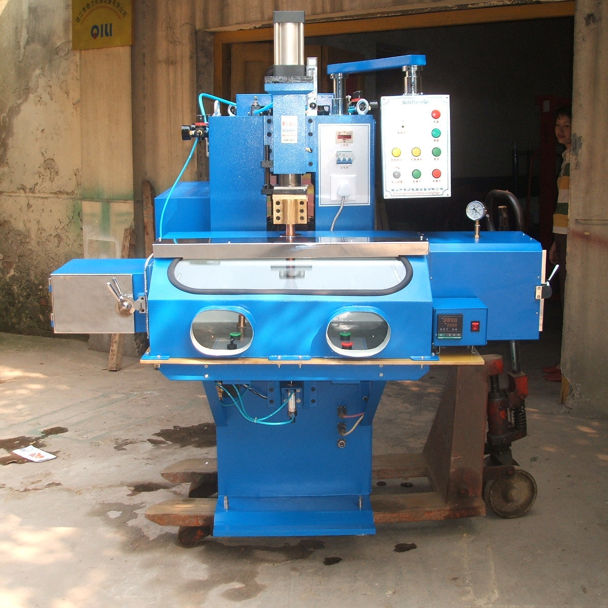 供应快速晶振封帽机p1510-1540-15800