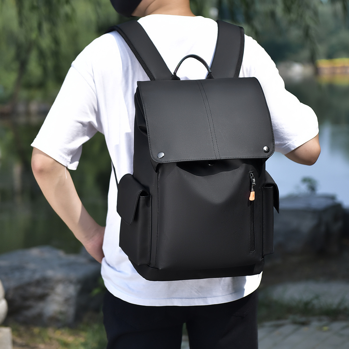 2023新款双肩背包男潮男大容量防水电脑旅行背包初高中大学生书包