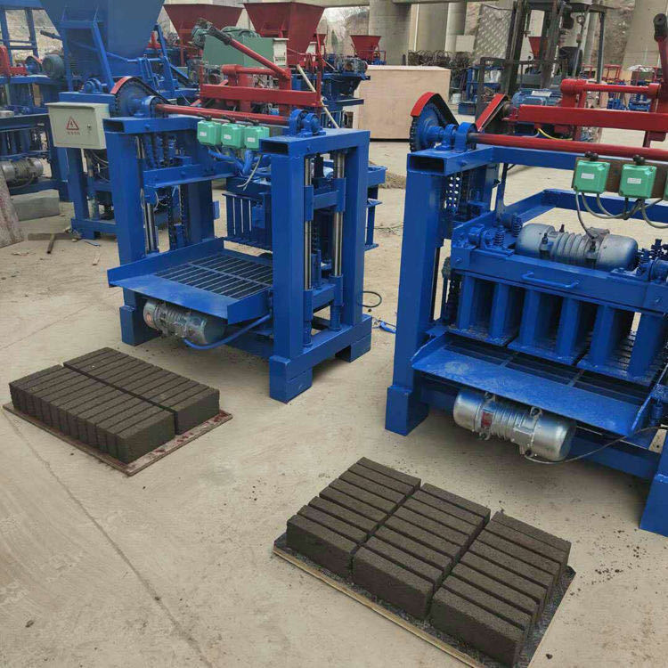 一次两块小型移动制砖机 水泥空心打砖机圆孔方孔模具搅拌机全套