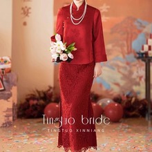 敬酒服女2024新款晨袍女新娘红色上衣两件套新中式蕾丝吊带连衣裙