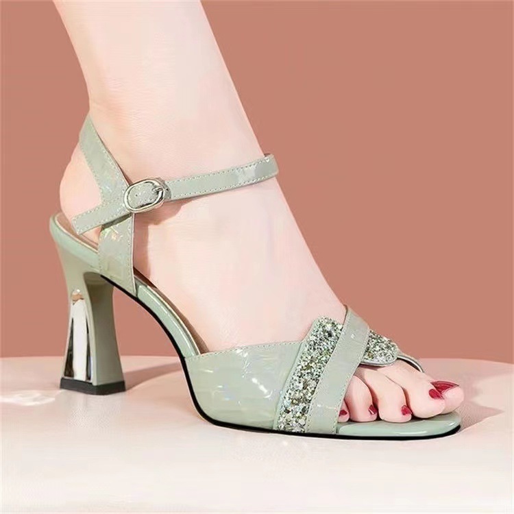 凉鞋女2024新款高跟鞋时尚粗跟鱼嘴一字带凉鞋女性感搭配连衣裙子