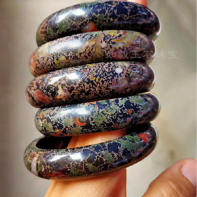 厂家直销梅花玉手镯含磁玉镯少女妈妈款复古国风玉器礼品批发镯子