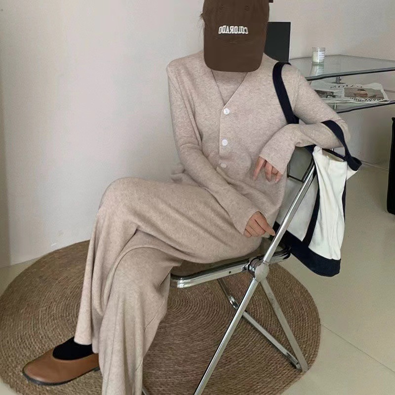 秋冬纯色针织套装新款女毛衣两件套修身韩版马甲阔腿裤毛衫三件套