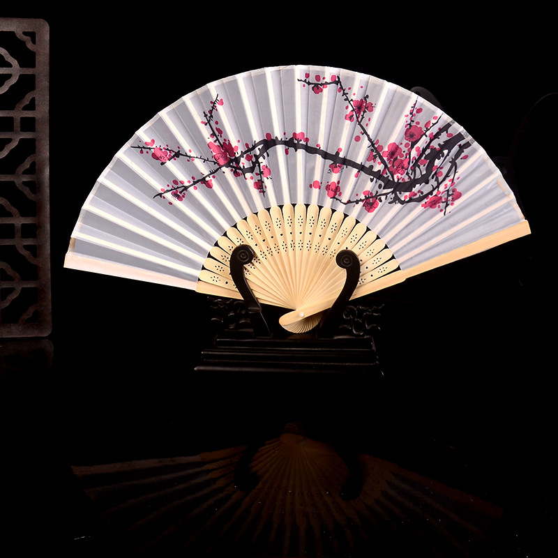 国潮扇子古风折扇批发装饰花艺摆件古装国潮风梅花折扇旗袍竹子