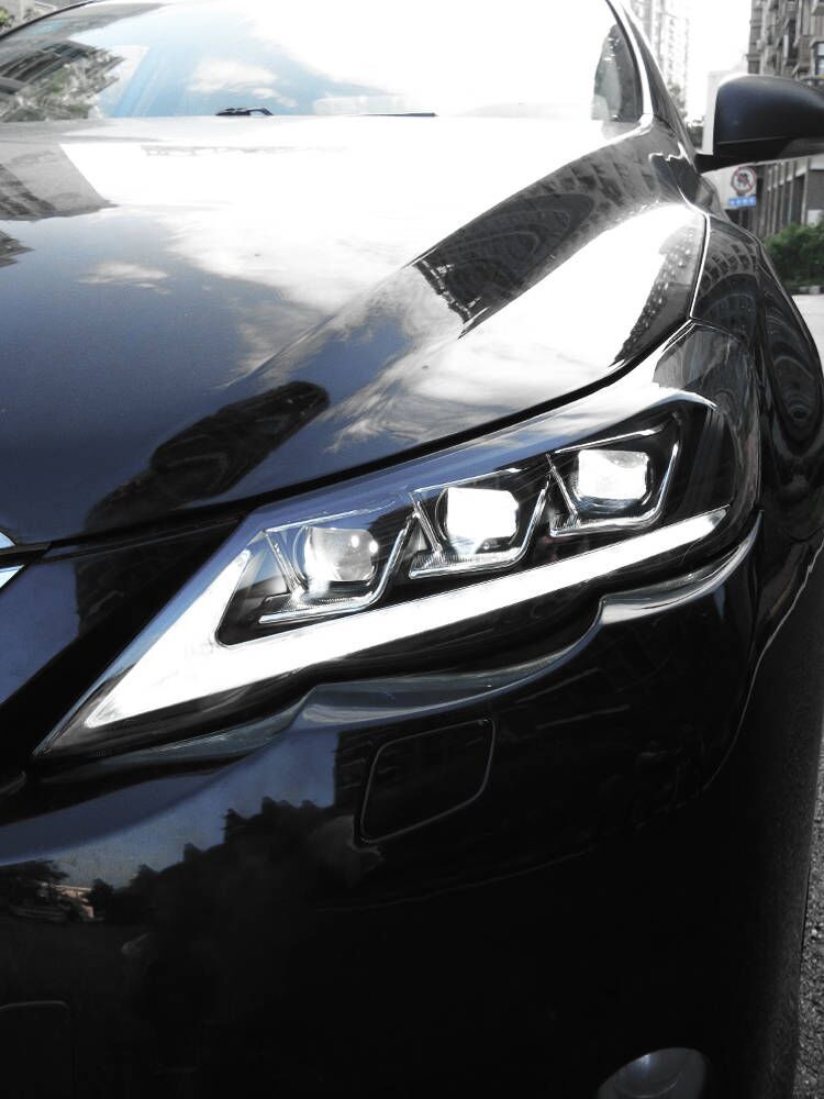 适用于10-12款丰田锐志改装led日行灯流光转向双光透镜大灯总成
