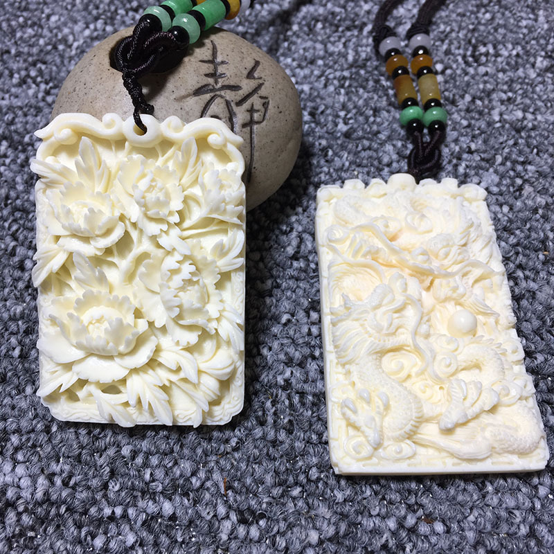 批发象牙果461牌子 挂牌 雕刻牡丹花汽车挂件吊坠 diy饰品配件