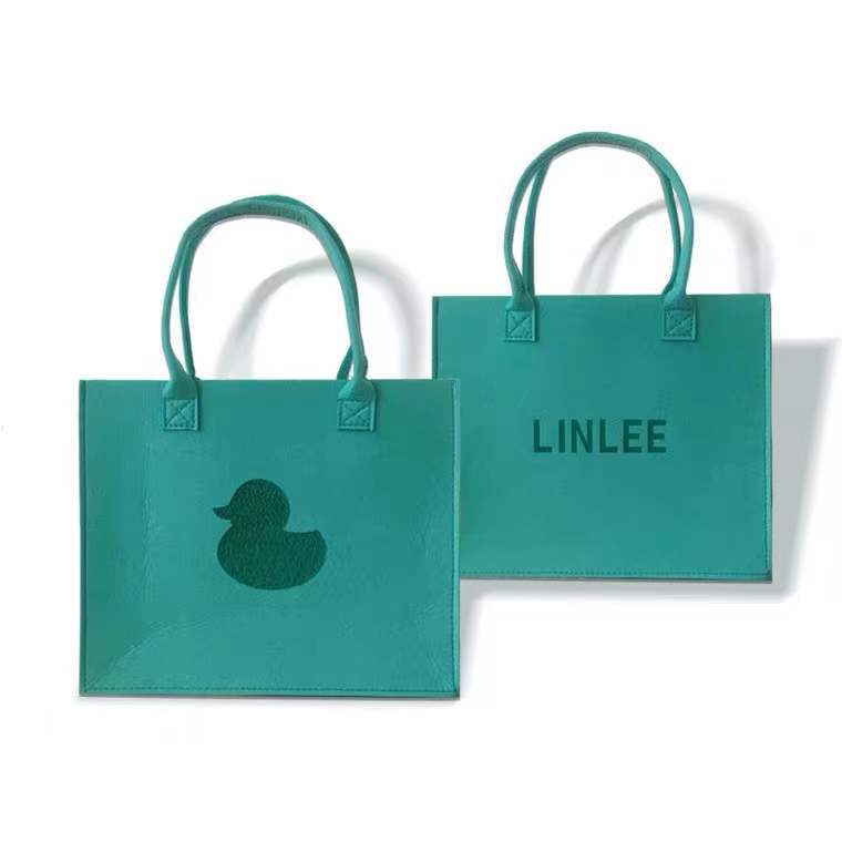 2023 Felt Bag Customized Clothing Promotion Gift Bag Felt Hand Gift Handbag Large Capacity Totes Logo