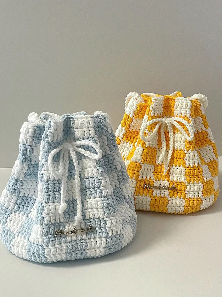 新手初学简单手工编织diy材料包毛线钩针棋盘格水桶包束口袋自制