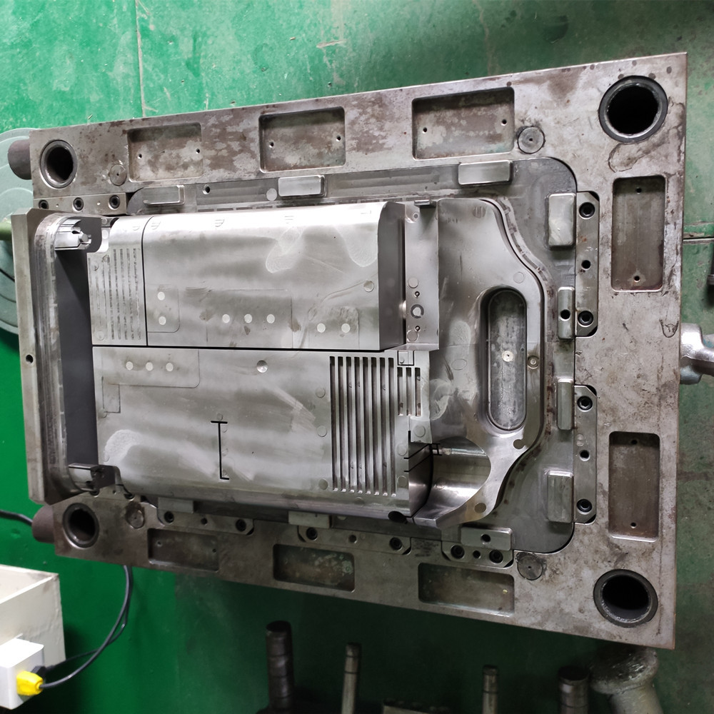 塑胶模具和注塑加工生产厂家供应制氧机外壳注塑加工  塑料模具