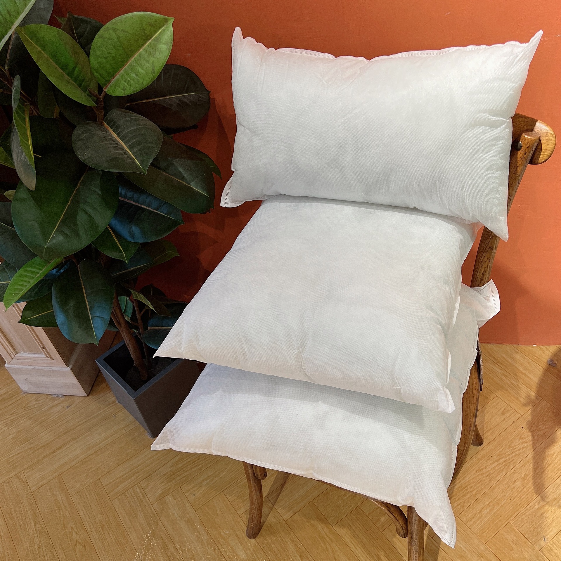 厂家批发 无纺布pp棉抱枕枕芯客厅沙发腰枕芯家居靠垫内芯