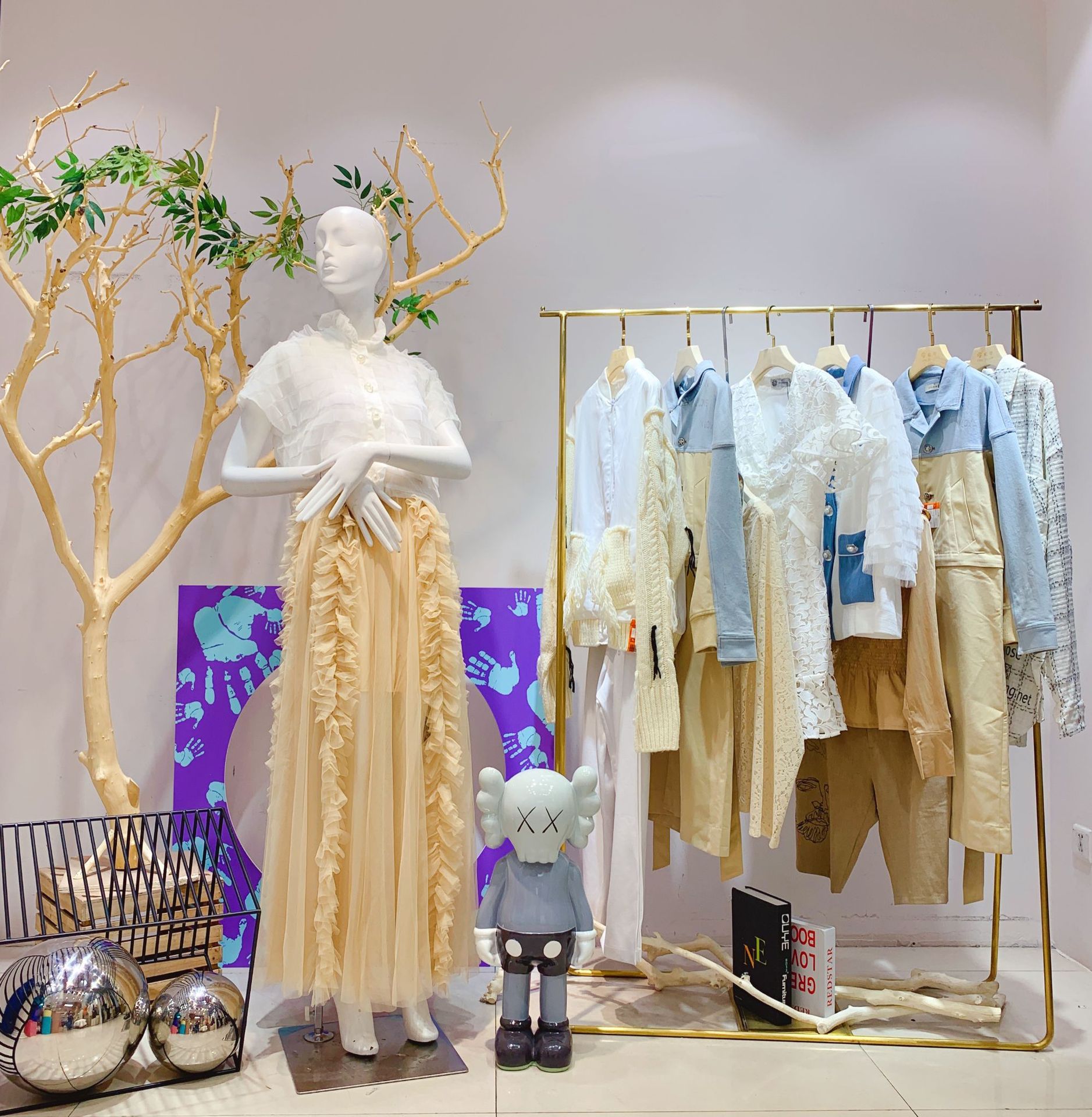 杭州四季青品牌女装一手货源批发 诗篇高端衣服直播走份拉夏贝尔