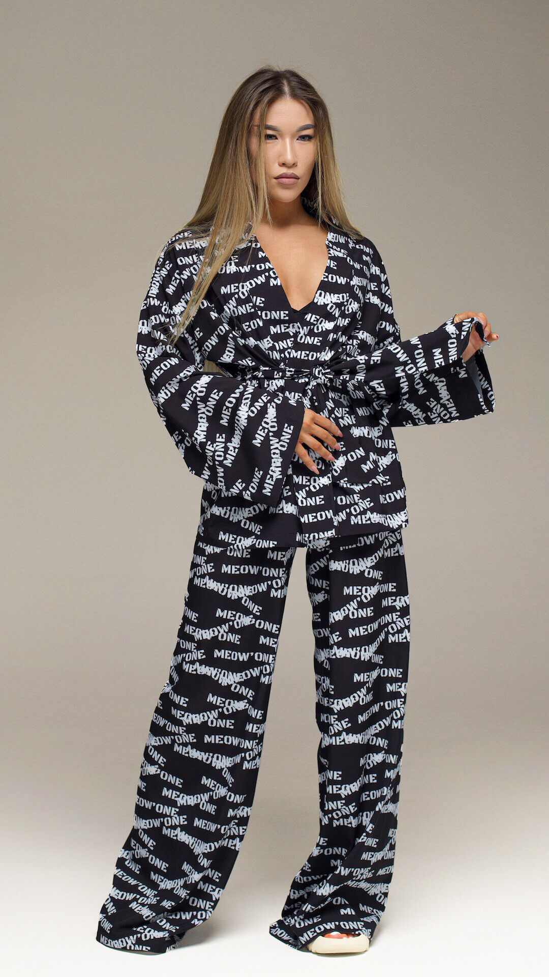 2023 European and American New Printed Artificial Silk Casual Breathable and Loose Comfortable Pajamas Ladies' Homewear Can Be Worn outside