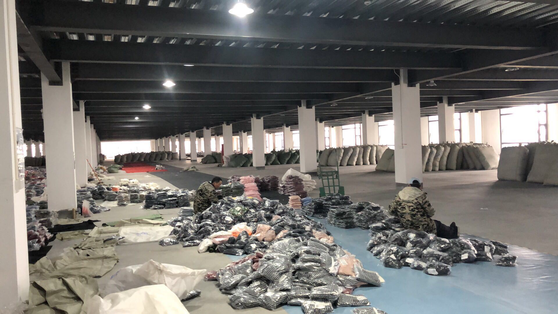 公司五万平米仓库公司三千平米展厅产品实拍图我们的图片全部是实物