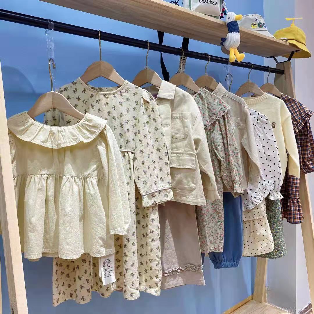 洛一秋款品牌折扣童装外套裤子 直播一手货源厂家尾货走份批发