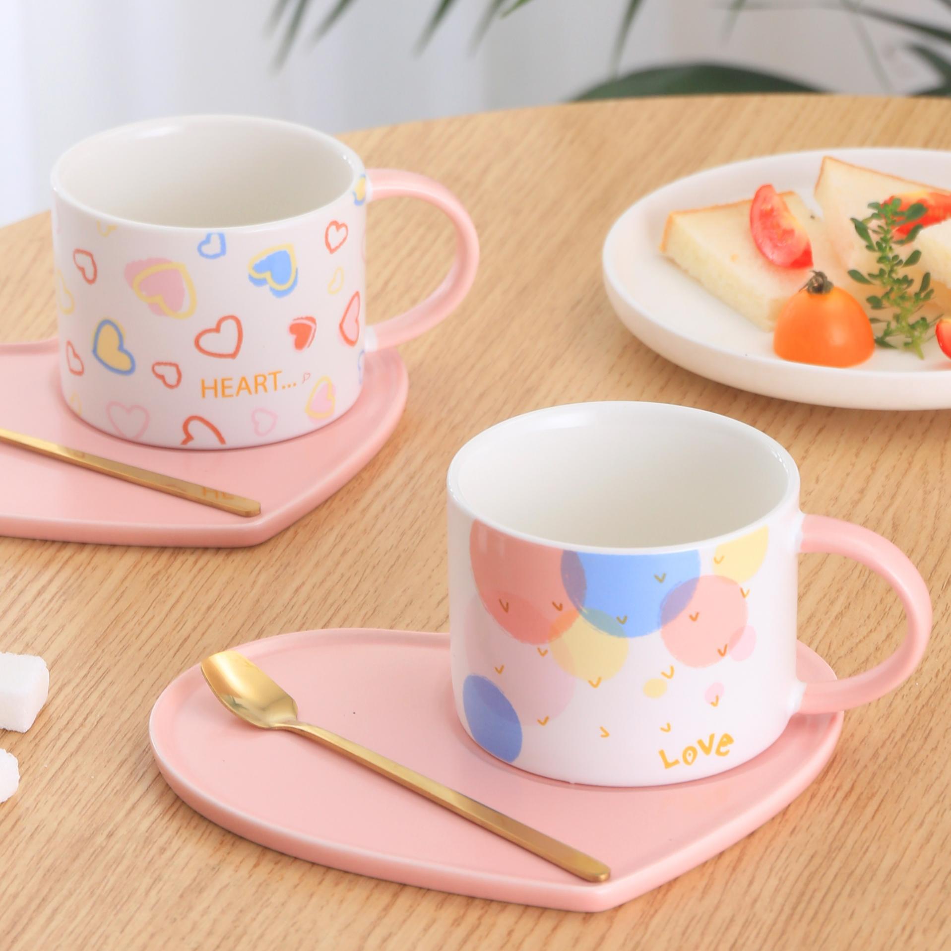 粉色萌系列陶瓷桃心杯碟款带勺子可爱情侣对杯装居家办公咖啡杯子