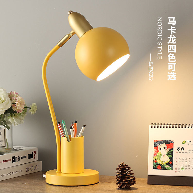 Plug-in Creative Pen Holder Table Lamp