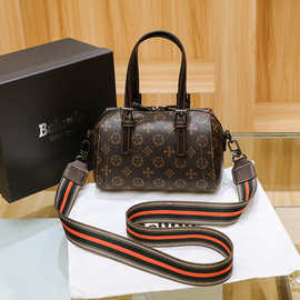 直播供货belunis贝伦妮斯新款波士顿包枕头包手提单肩斜挎包女包