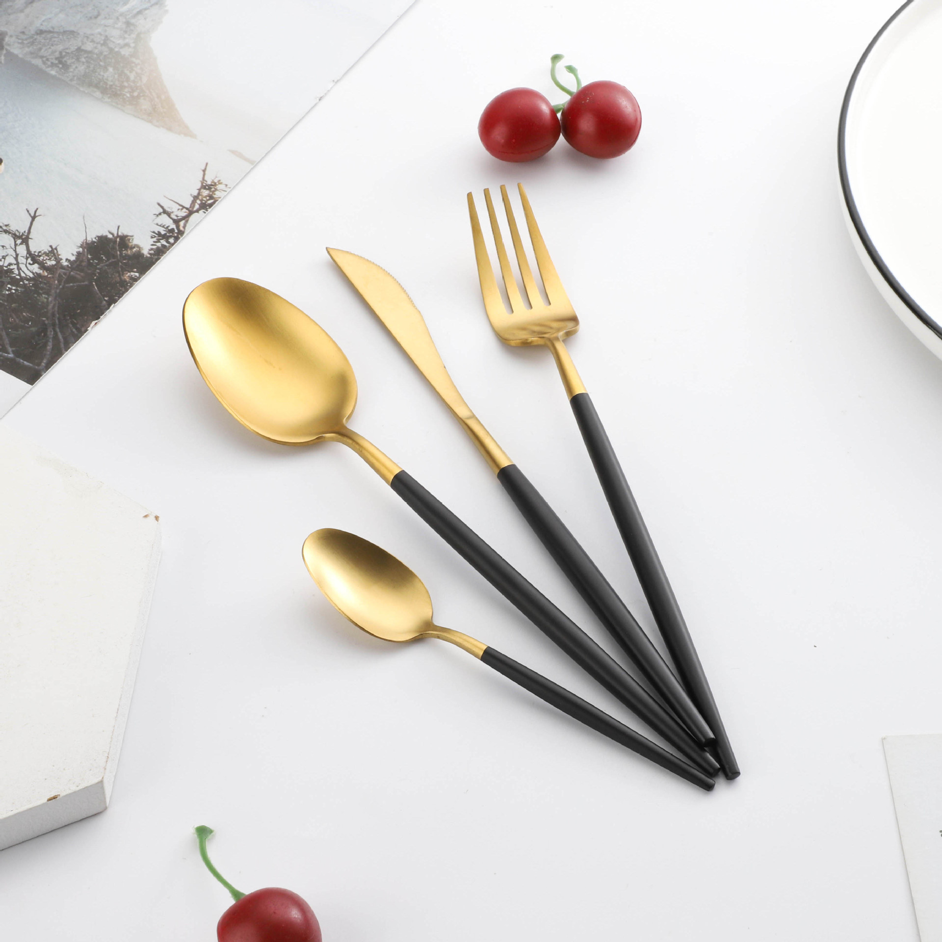 跨境款式轻奢复古厚重豪华西餐厅餐具 304不锈钢刀叉勺套装批发