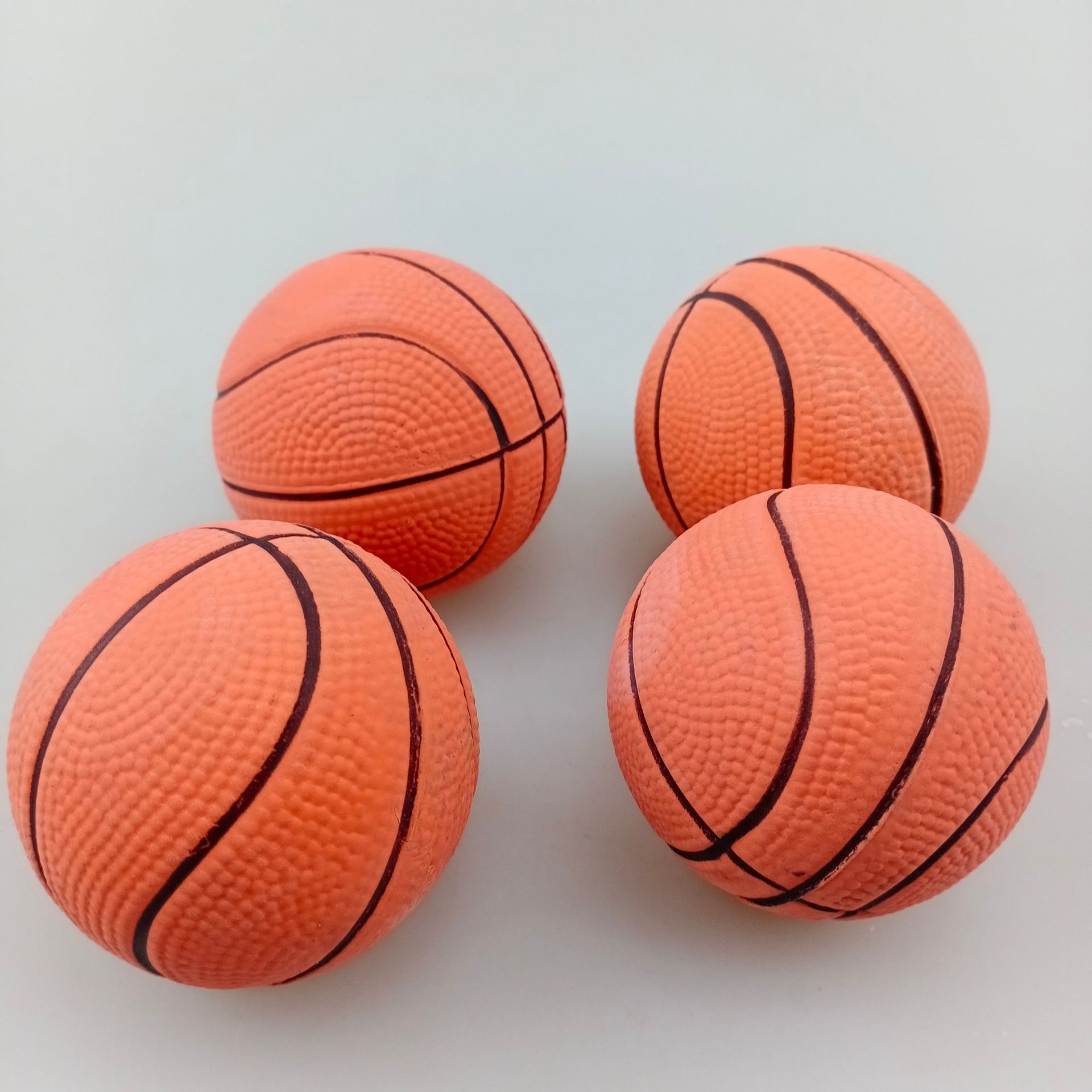 2元批发 儿童玩具实心球 磊球 玩具球 玩具小蓝球 两元超市货源