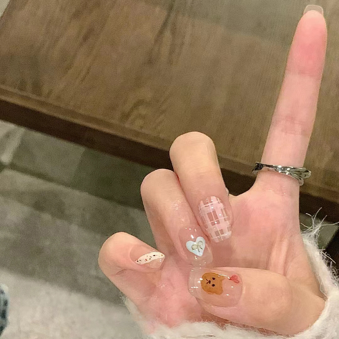 短款显白学生可爱美甲片水彩小熊夏日穿戴甲美甲贴片假指甲可拆卸