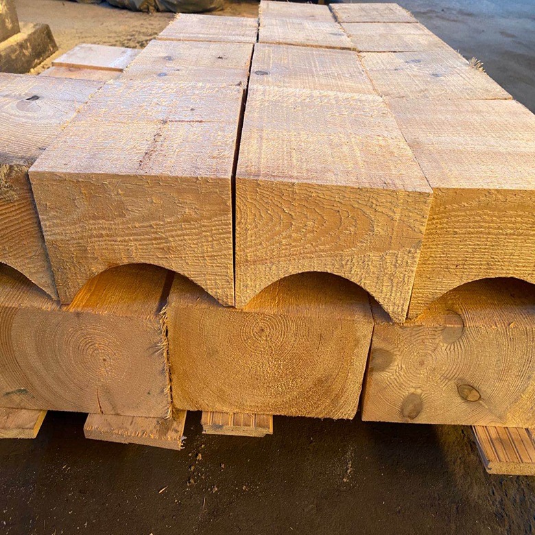厂家供应支撑木集装箱垫木不易腐蚀止滑熏蒸三角木三角承重木楔