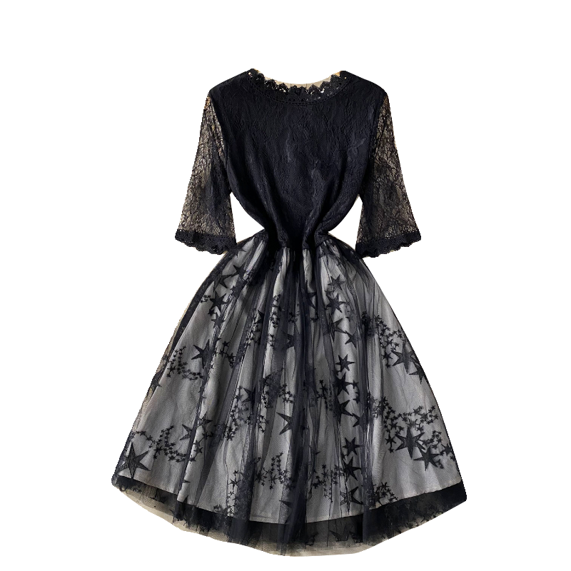 名媛气质连衣裙女法式复古蕾丝拼接收腰网纱蓬蓬礼服度假裙子