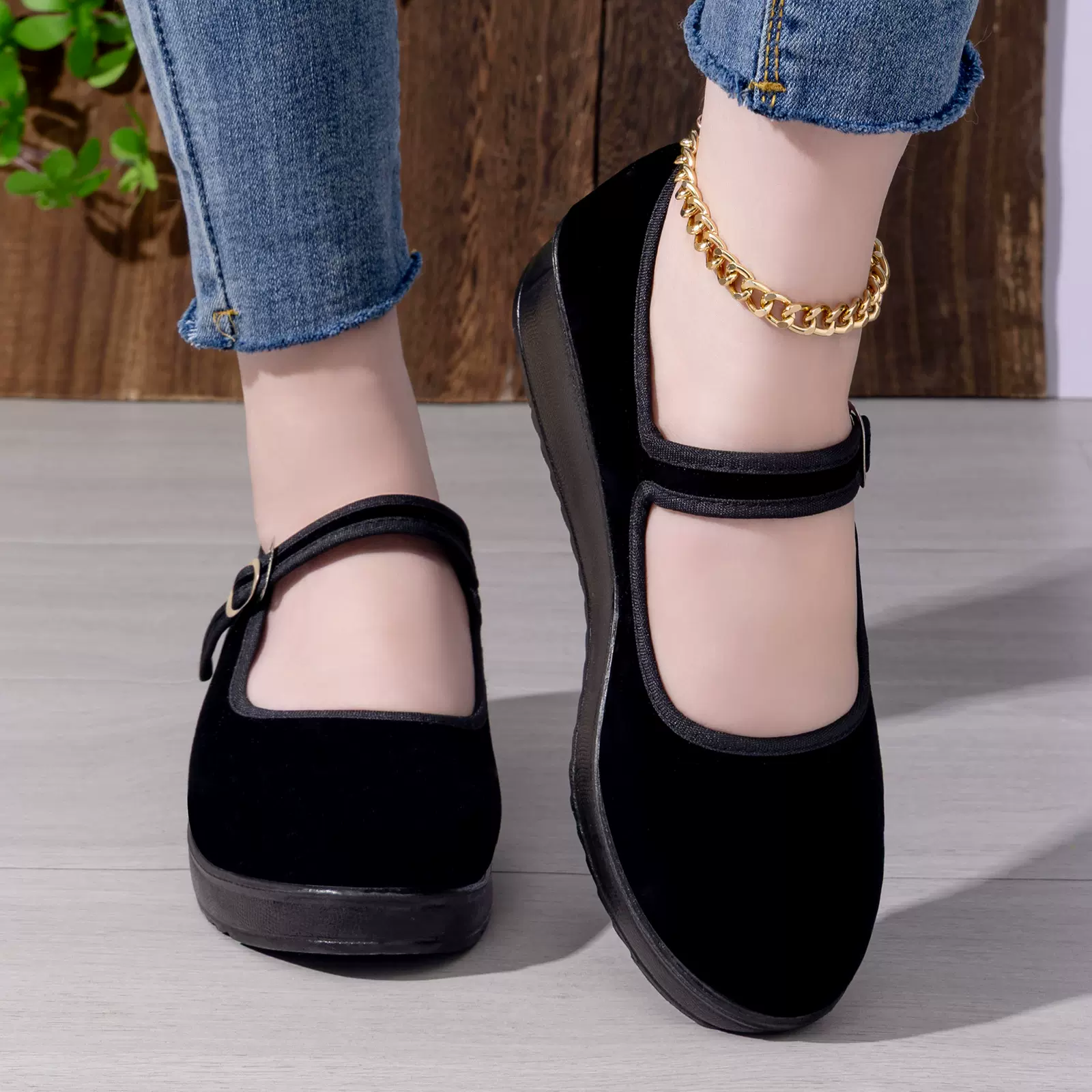 女鞋夏季新款中老年人鞋子舒适不累脚跳舞妈妈鞋高跟工作鞋酒店鞋