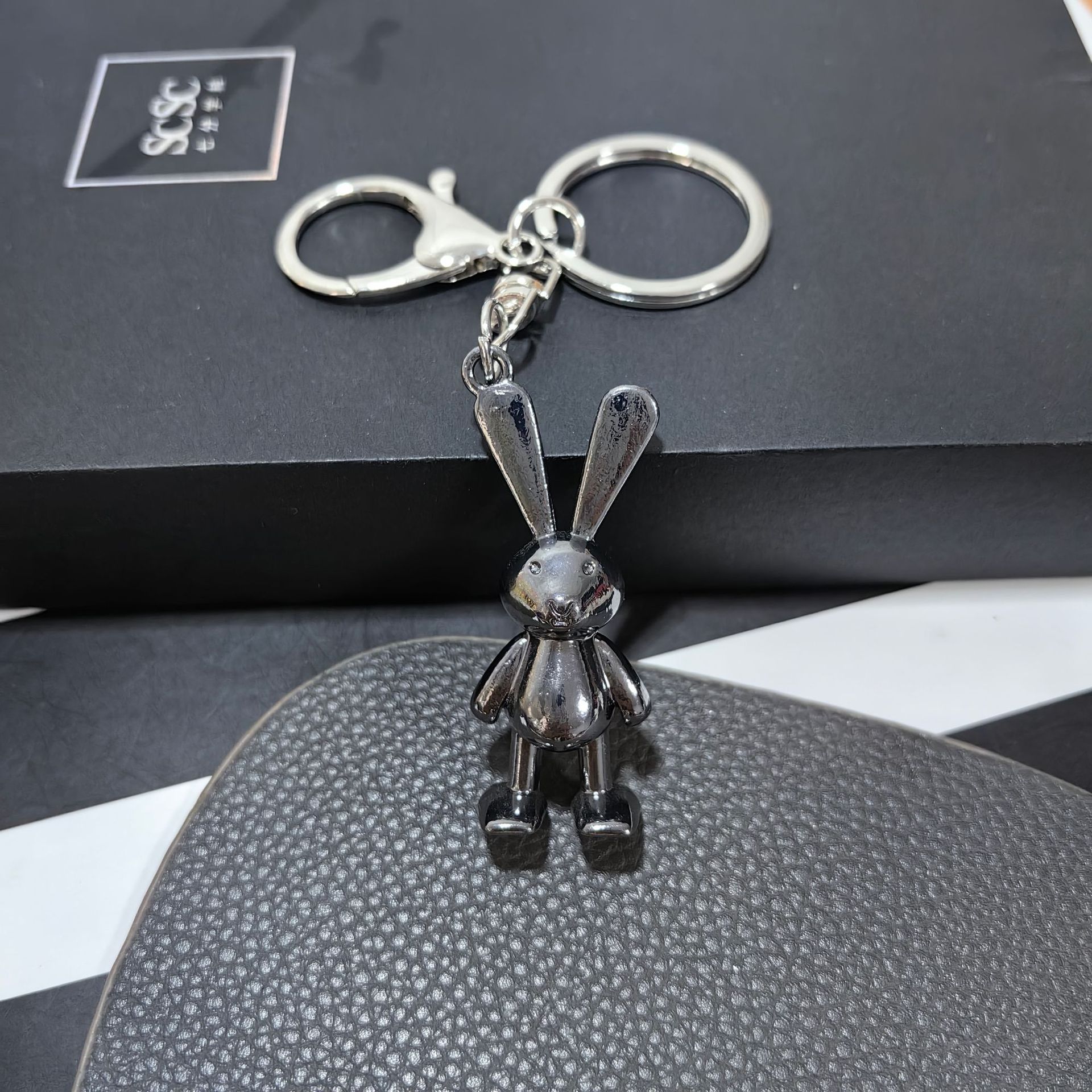 Cross-Border Metal Rabbit Pendant Rabbit Year Car Keychain Couple Wholesale Cute Exquisite Bunny Key Ring