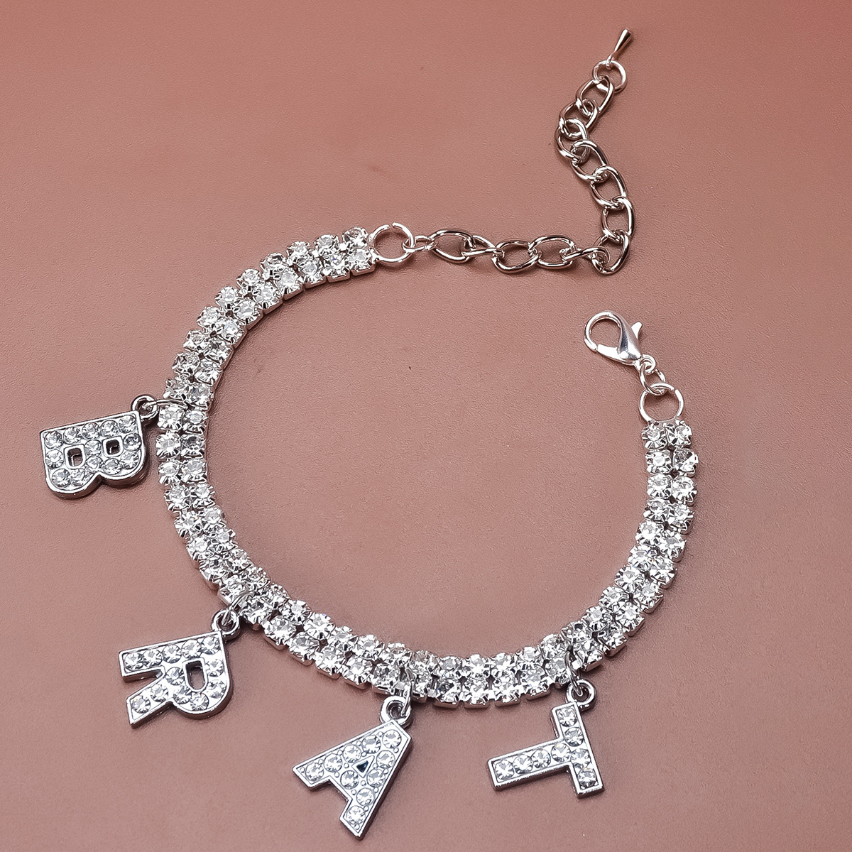 跨境电商热卖欧美流行手饰brat满钻女士个性百搭字母手链直播代发