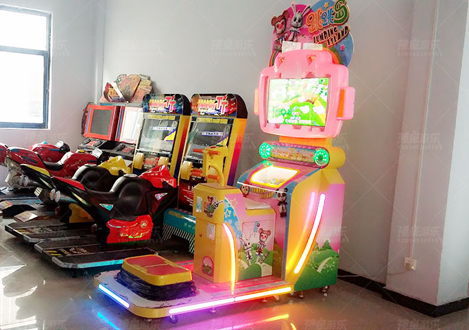 儿童游乐园电玩城运动型游乐设备开心跳跳岛 弹跳式运动游戏机