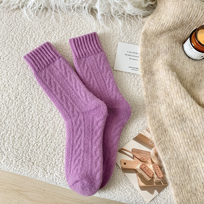 Women's Socks Autumn and Winter Thickened Fleece-lined Tube Socks Wool Cashmere Warm High-Top Winter Twist Cotton Socks Long Socks