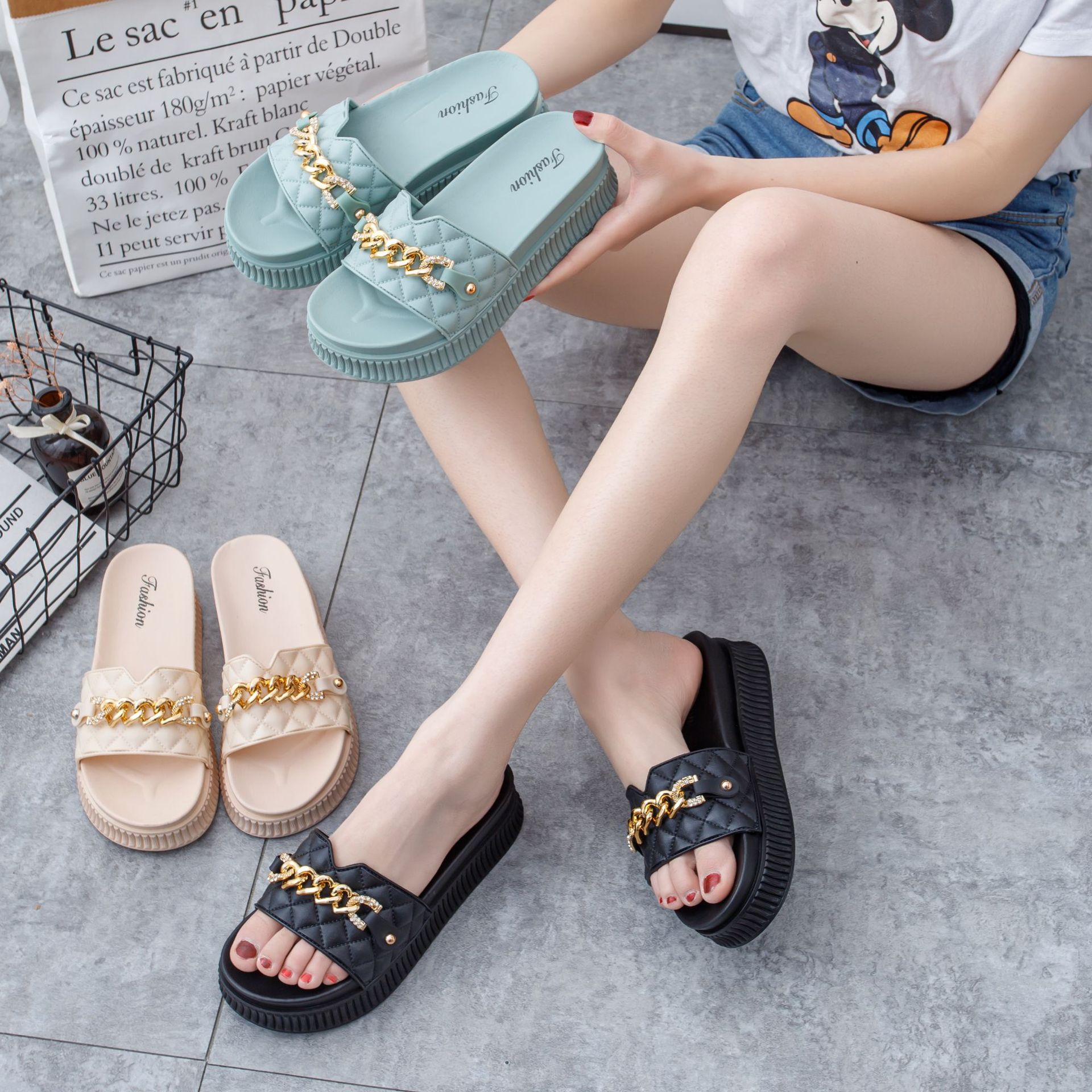 2023 Women‘s Slippers Spring Summer Outerwear Thick Bottom Chain Korean Style Ins Home Word Thick Bottom Fashion Slippers Wholesale