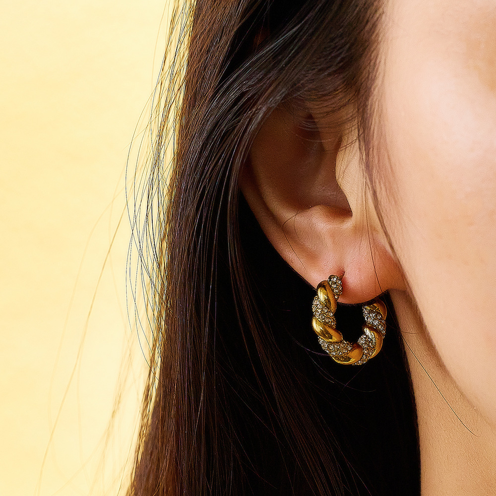 European and American Ins Style Geometric Ear Ring Women's Simple and Light Luxury Zircon Earrings High-Grade Titanium Steel Twist Earrings Earrings