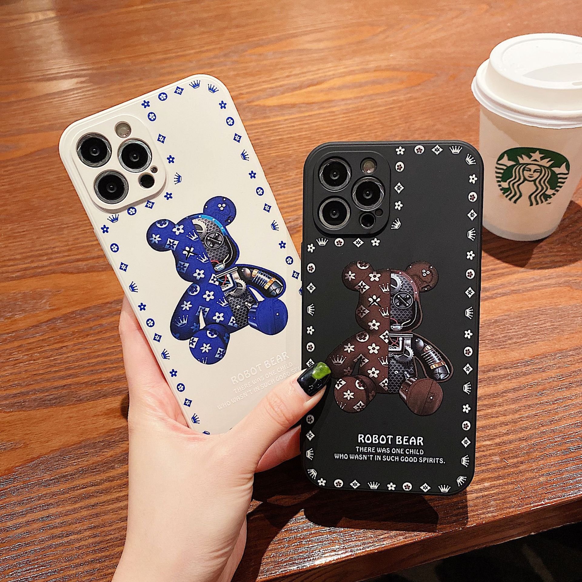 潮牌暴力熊手机壳适用iphone14苹果13promax磨砂肤感全包pc保护套