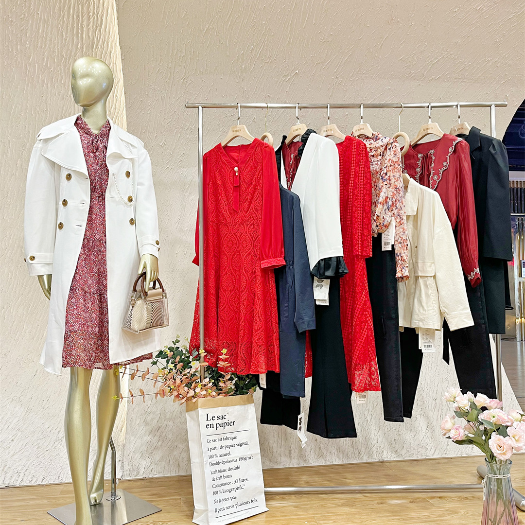 迪笛欧轻奢品牌折扣女装尾货批发专柜撤柜衣服直播一手货源清仓