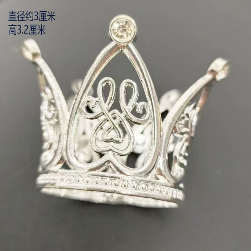 Wholesale Cross-Border Korean Flowers Environmental Protection Alloy Children Love Crown Baking Heart-Shaped Birthday Cake Decorative Ornaments