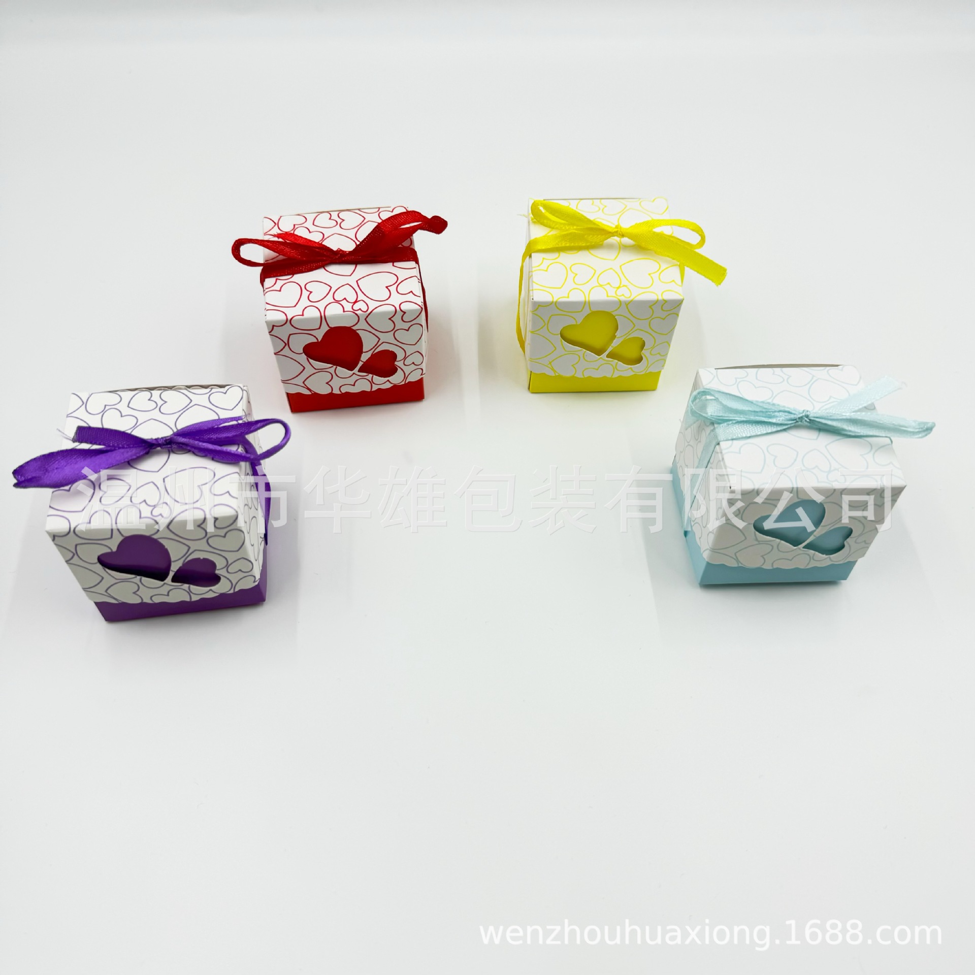 跨境新款结婚庆双心镂空喜糖盒桃心糖果纸盒宝宝周岁包装礼盒批发