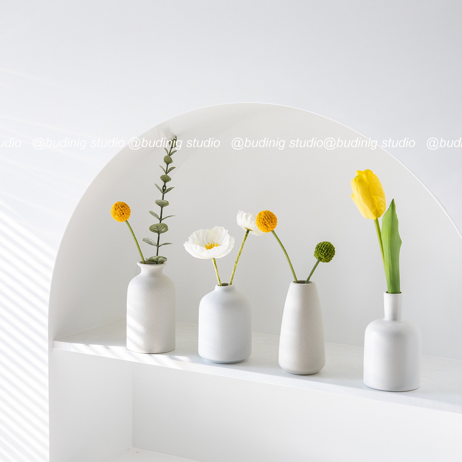 ins白色迷你陶瓷小花瓶插花 拍照道具摄影背景布拍摄网红装饰瓶子